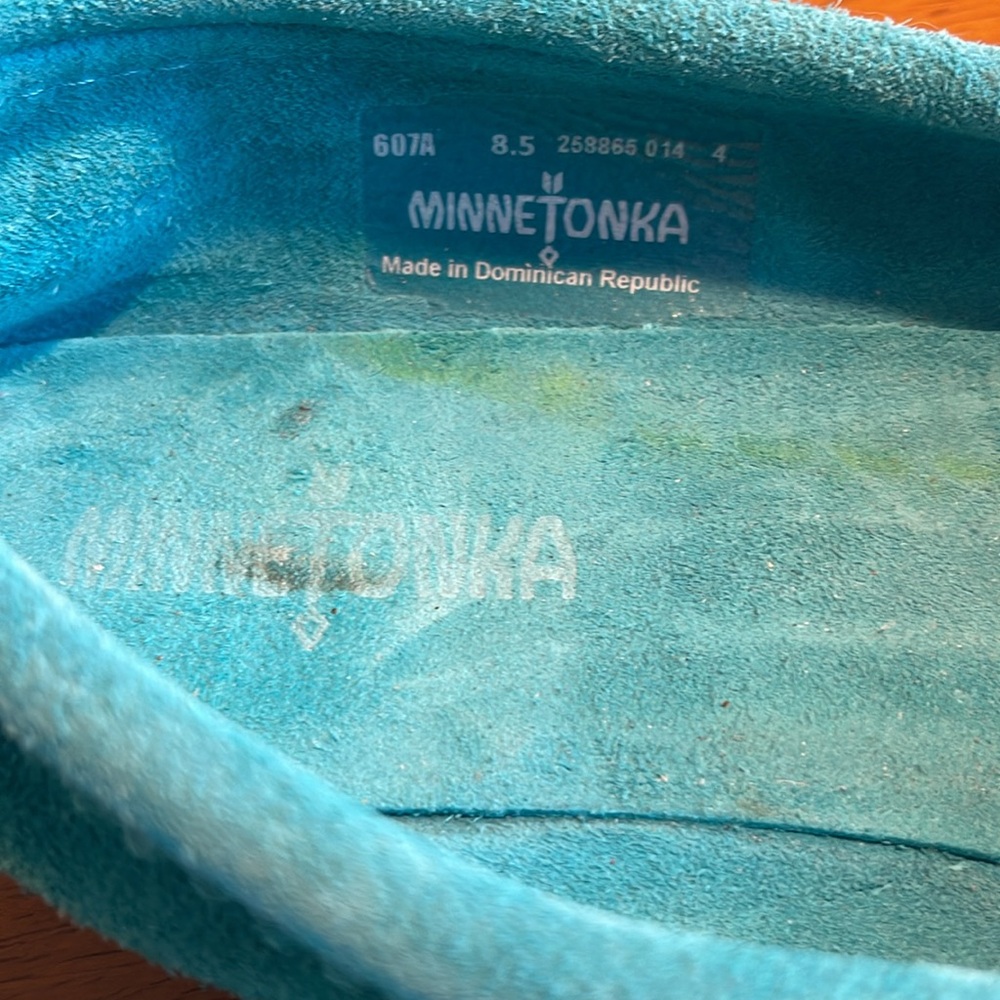 Minnetonka Blue Suede Moccasin Loafers shoes with Beading Size 8.5 - Picture 5 of 9